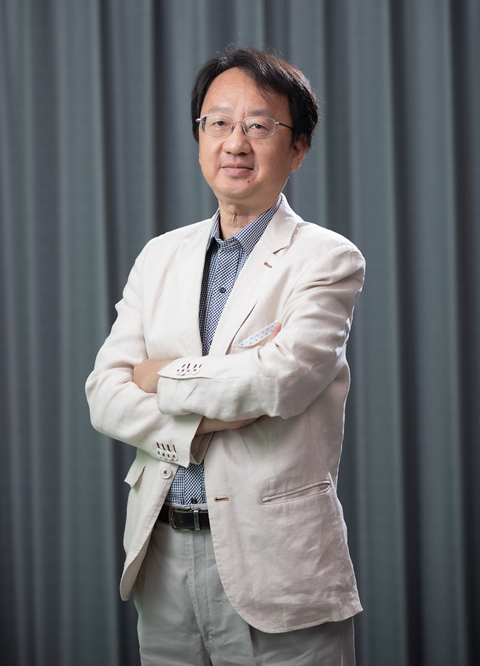 系主任黃浩仁